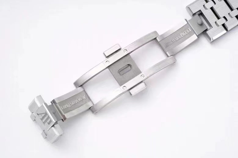 Best Swiss Clone Replica Audemars Piguet ROYAL OAK 15400STOO1220ST01 - IP Empire Replica Watches